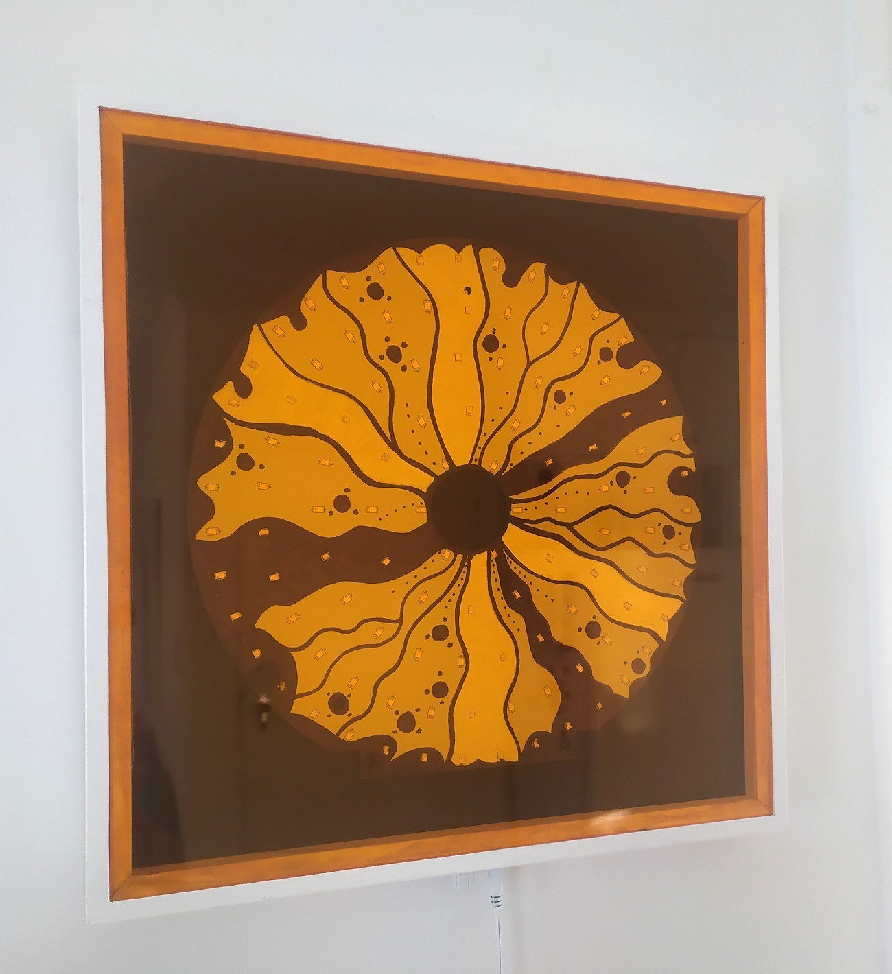 LED golden light box 2